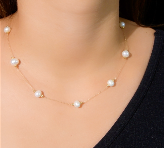 Collier en Or 18k avec Grand Perles Johar Naturelles