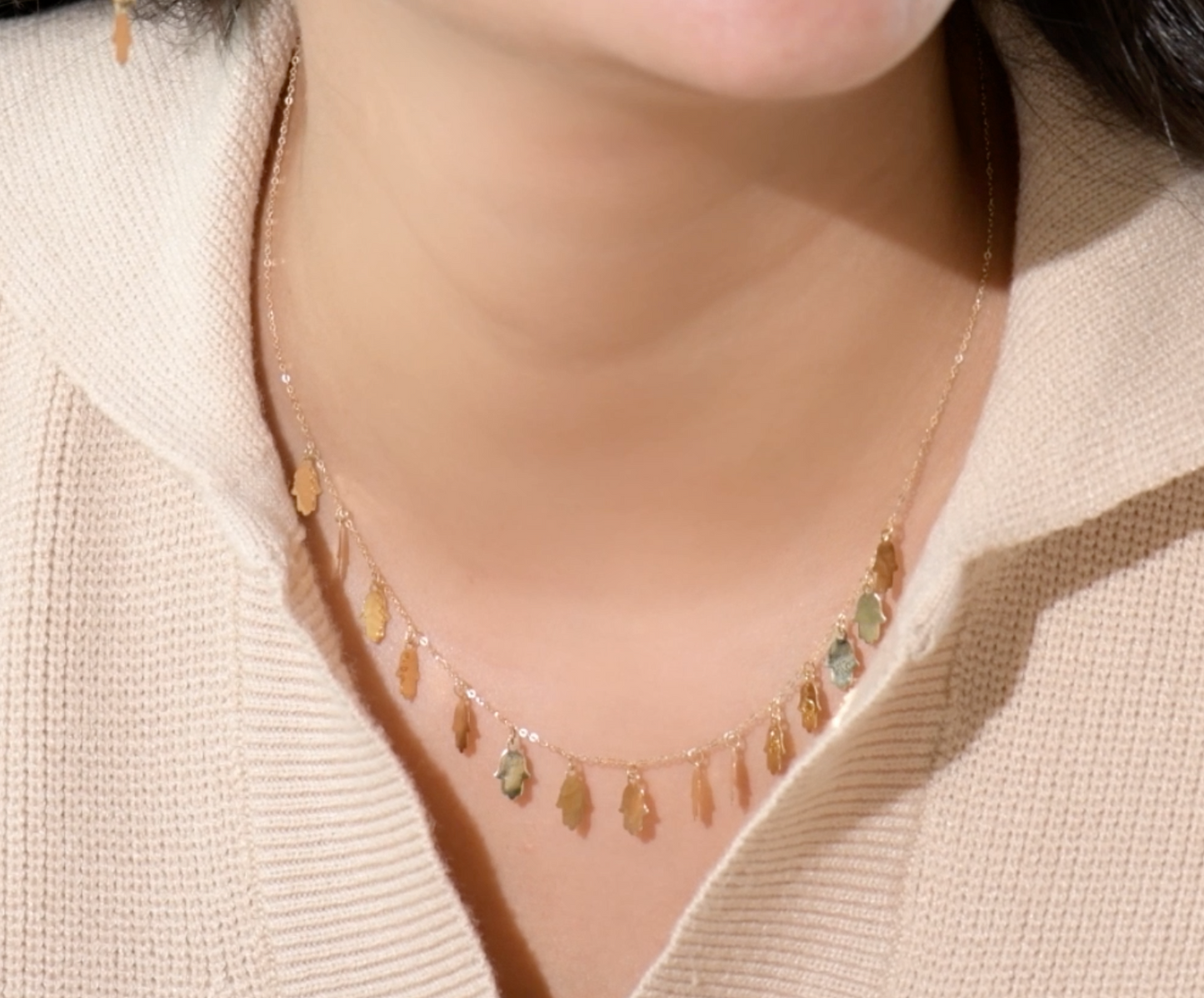 Collier Petit Khmissat en Or 18k