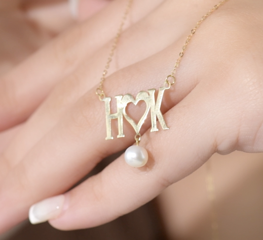 Collier " Lettres D'amour '' en Or 18k